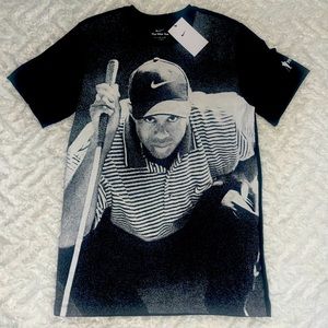 Nike men’s Tiger Woods tee, size small. New with tags.